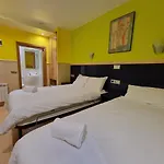 Izar Bat - Auto Check-in