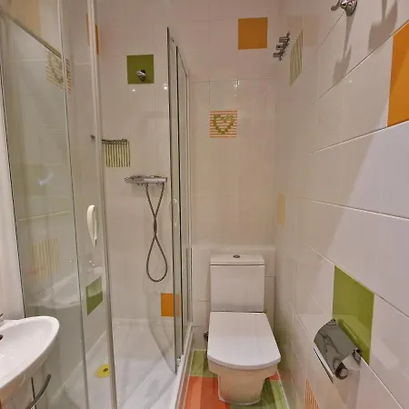 Vendégház Izar Bat