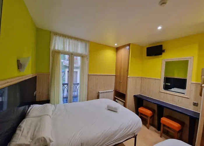 Izar Bat - Auto Check-in Pensjonat *