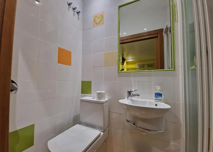 Izar Bat - Auto Check-in San Sebastián