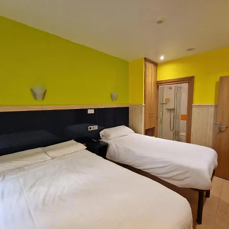 Guest house Izar Bat *