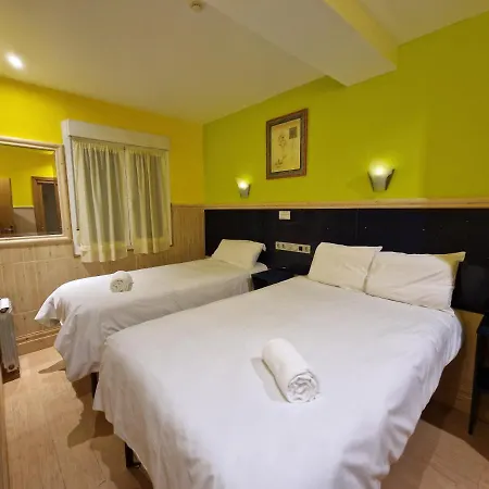 Izar Bat Guest house San Sebastian