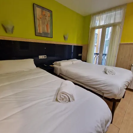 Izar Bat 게스트하우스 산세바스티안